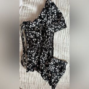 SHEIN Black and White Floral Crop Top
